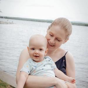 Meet your Posher, Hillary